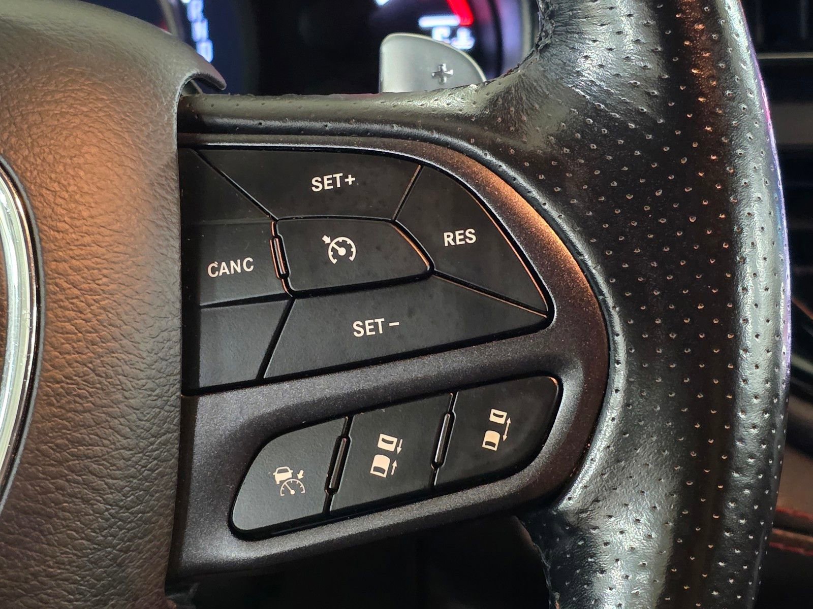 Used 2023 Dodge Durango GT image 34