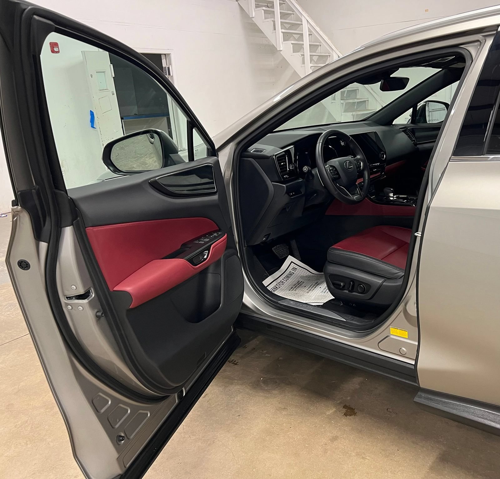 Used 2025 Lexus NX 250 FWD w/ Accessory Package (2T) image 21