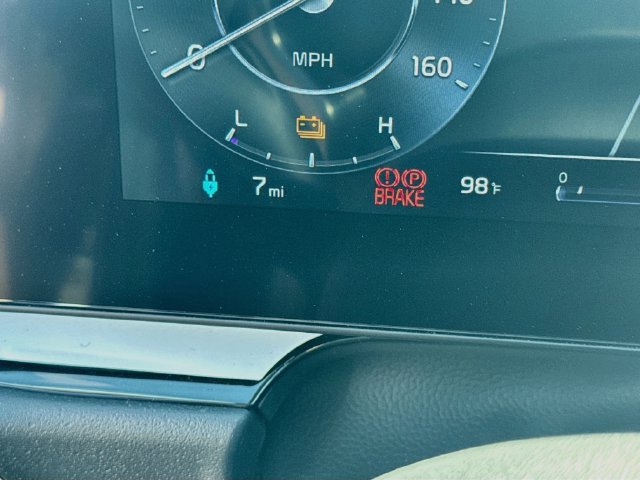 New 2026 Kia Niro Wind FWD image 12