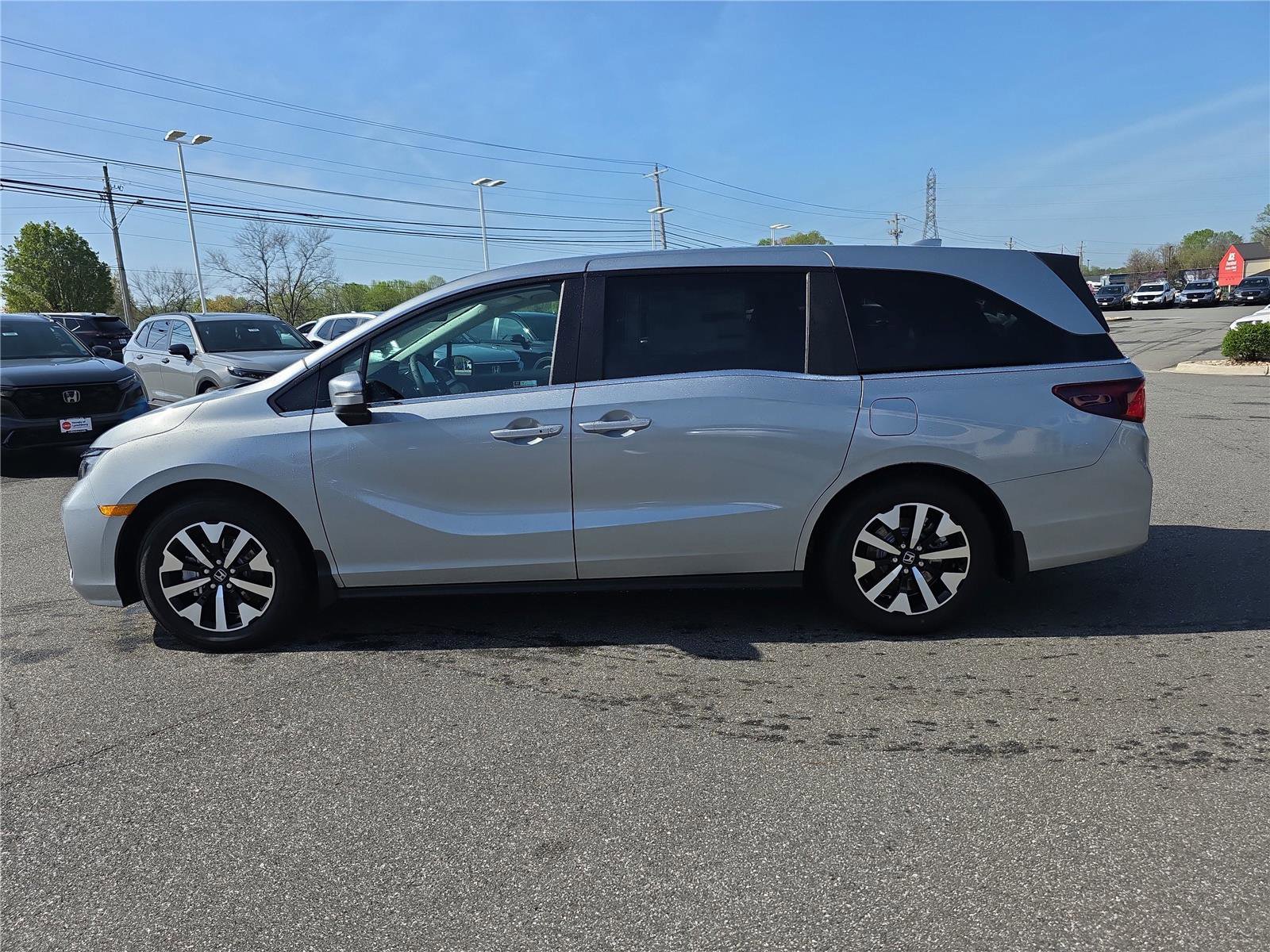 New 2026 Honda Odyssey EX-L image 3