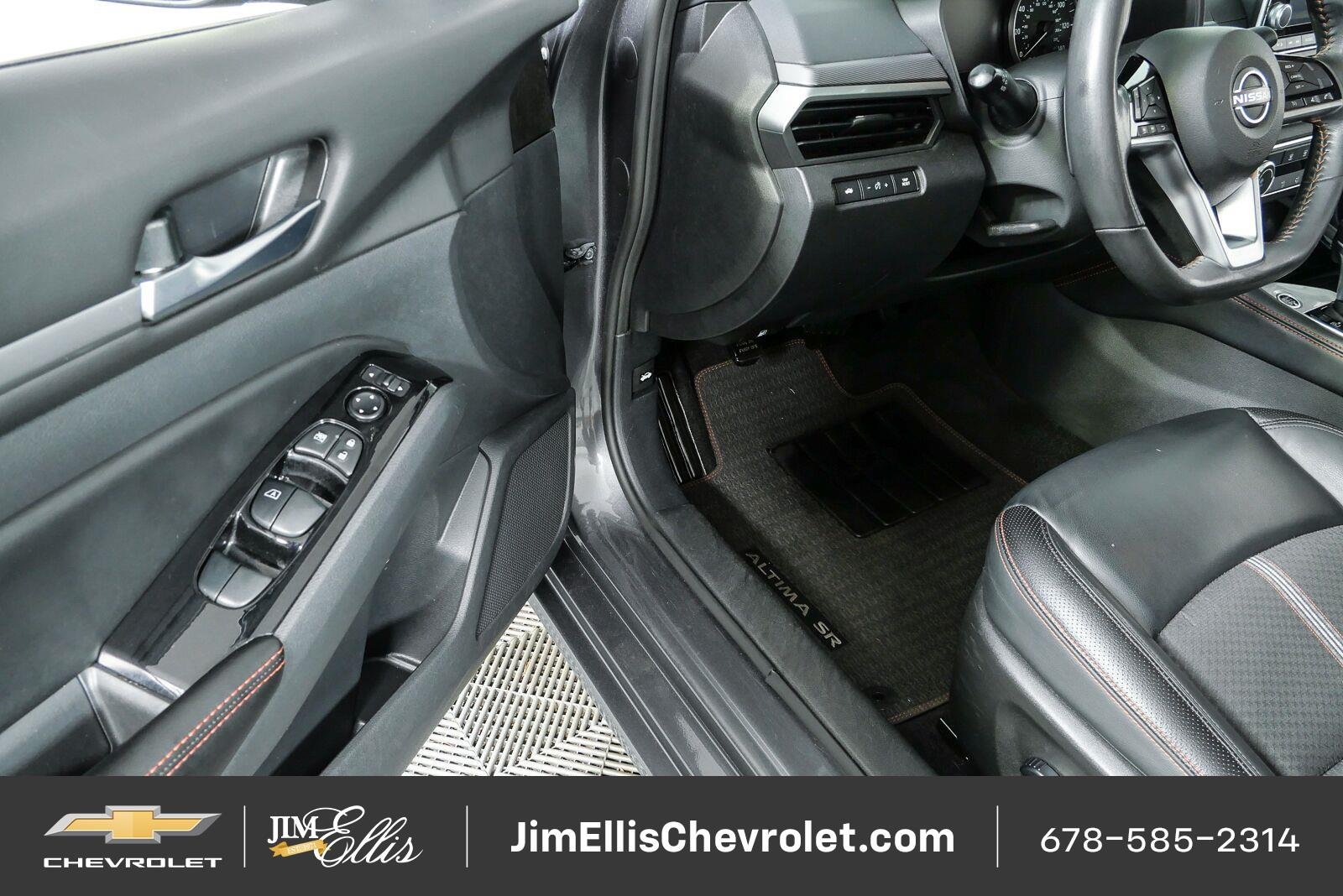 Used 2024 Nissan Altima 2.5 SR FWD image 8
