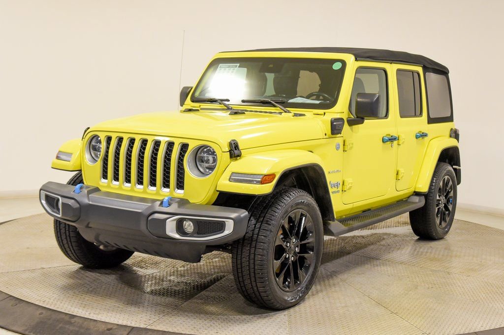 Used 2022 Jeep Wrangler Unlimited Sahara w/ Safety Group AWD/4WD image 5