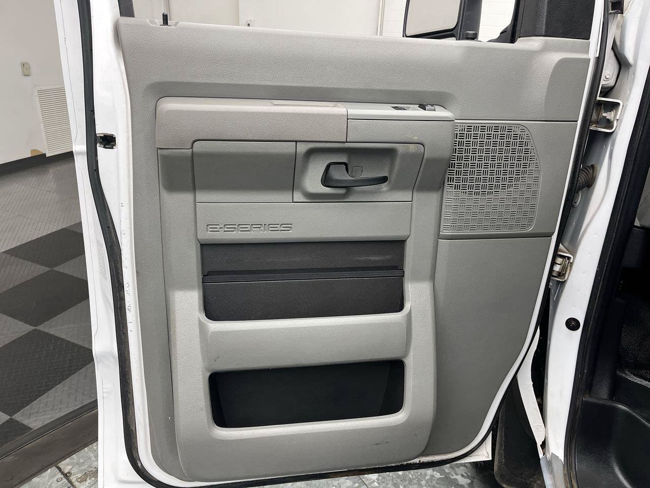 Used 2022 Ford E-350 and Econoline 350 Super Duty w/ Power Windows & Locks Group RWD image 6