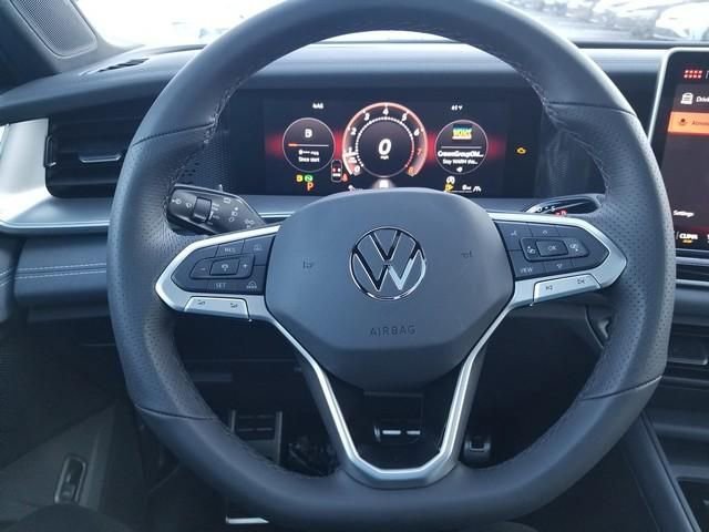 New 2026 Volkswagen Tiguan SE R-Line AWD/4WD image 14
