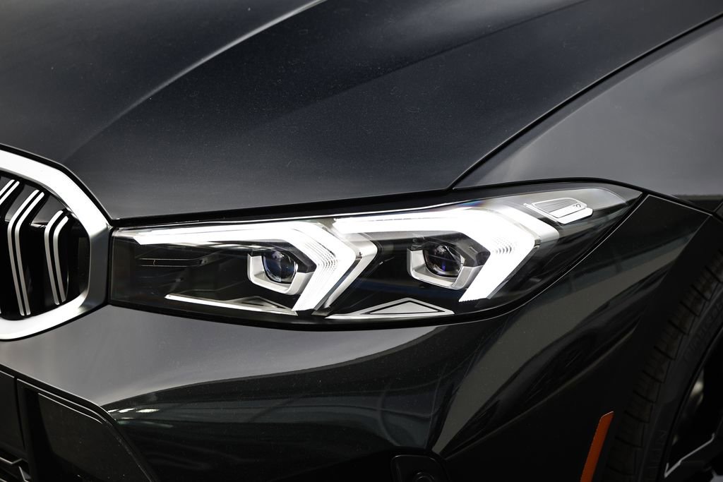 New 2026 BMW 330i Sedan w/ M Sport Package image 12