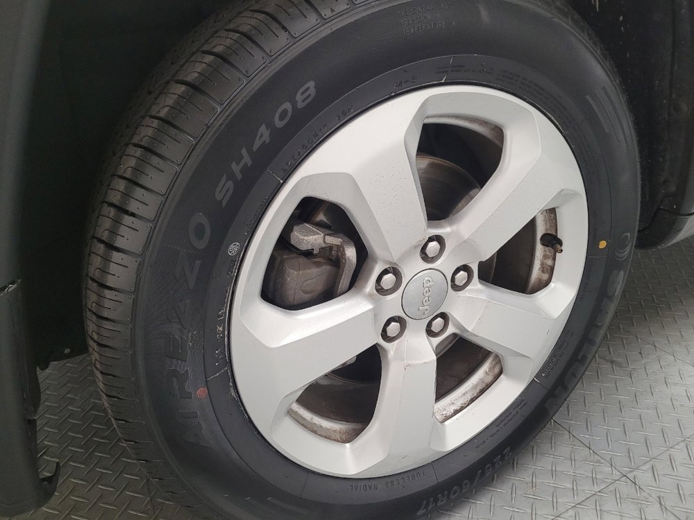 Used 2020 Jeep Compass Latitude image 31