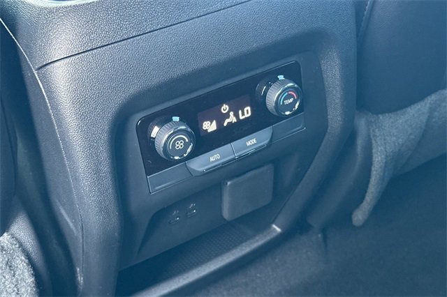 New 2026 Chevrolet Traverse Z71 w/ Driver Confidence Package image 17