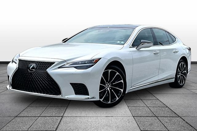 Used 2023 Lexus LS 500 AWD w/ Luxury Package image 4