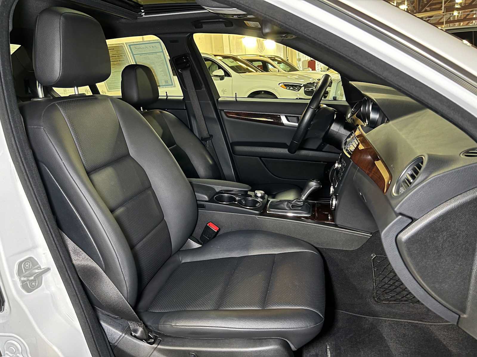 Used 2014 Mercedes-Benz C 250 Sedan image 12
