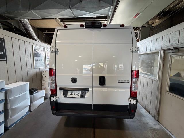 Used 2024 RAM ProMaster 2500 w/ Convenience Group image 5