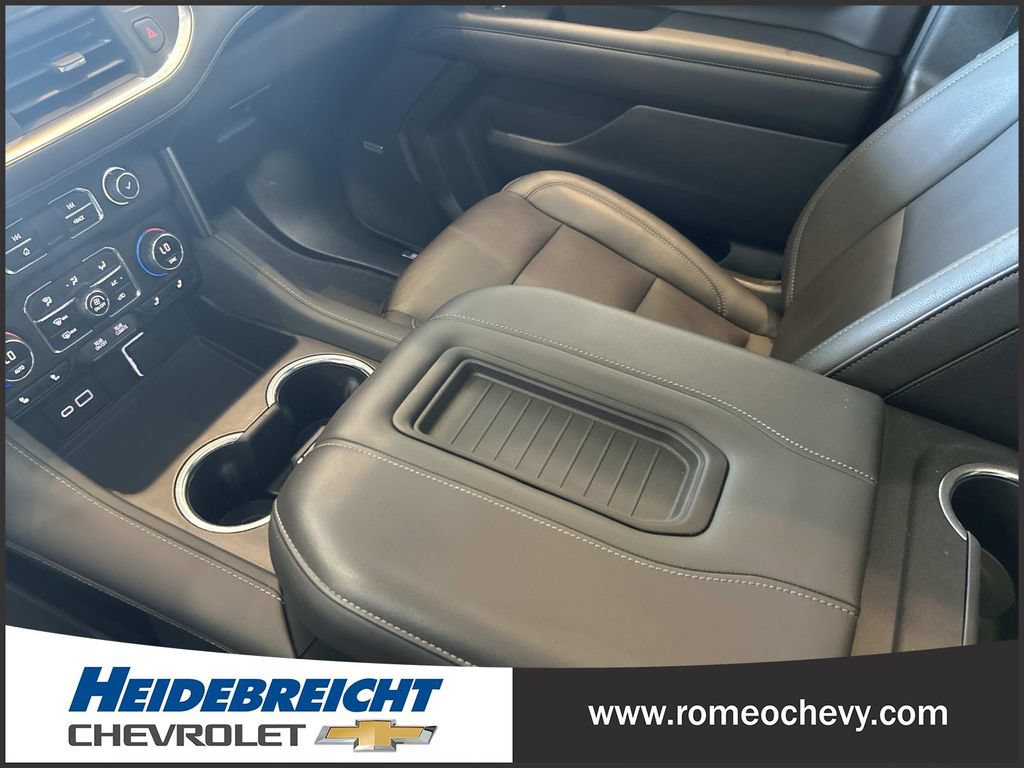 Used 2022 Chevrolet Tahoe LT w/ LT Signature Plus Package AWD/4WD image 26