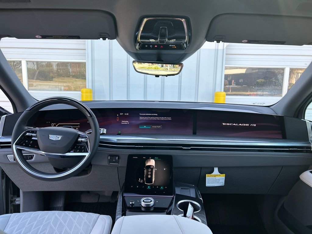 New 2026 Cadillac Escalade IQ Luxury 2 image 22