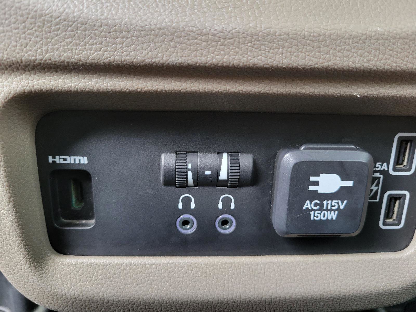 Used 2020 Honda Pilot Touring image 31