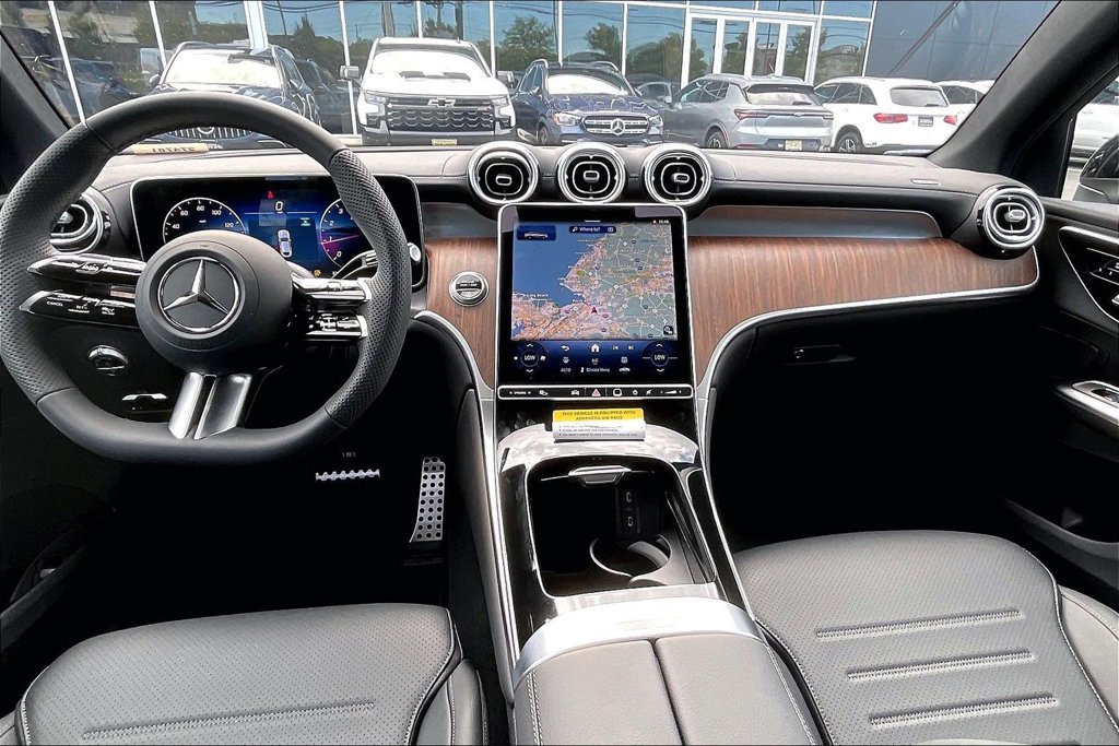 New 2027 Mercedes-Benz GLC 300 4MATIC image 5