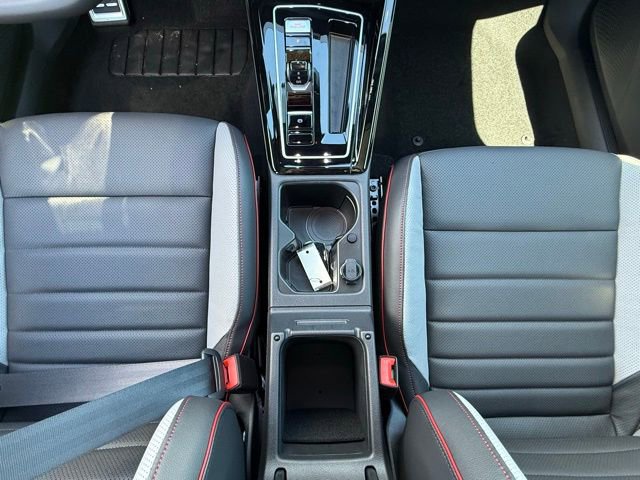 New 2025 Volkswagen GTI SE FWD image 13