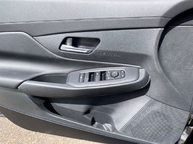 New 2027 Nissan Sentra SV FWD image 13
