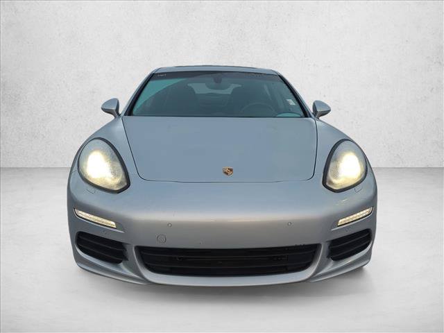 Used 2015 Porsche Panamera image 2