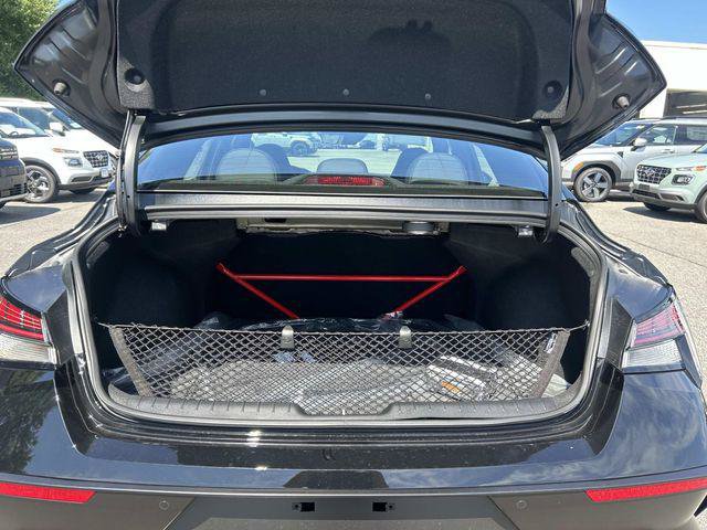 New 2026 Hyundai Elantra N FWD image 4