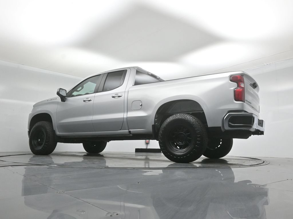 Used 2020 Chevrolet Silverado 1500 LT w/ Trailering Package AWD/4WD image 43
