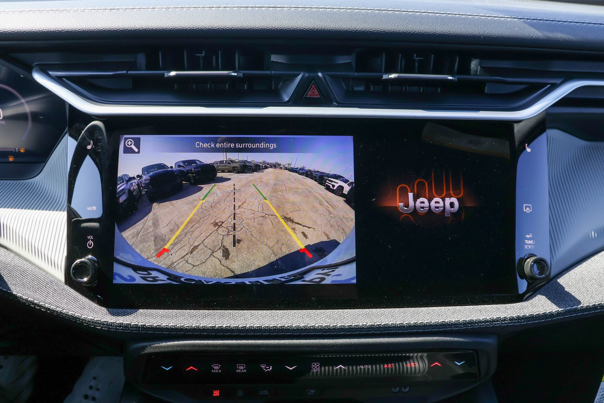 New 2026 Jeep Cherokee Laredo AWD/4WD image 20