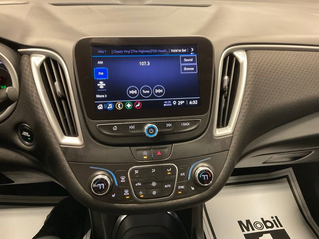 Used 2024 Chevrolet Malibu LT image 20