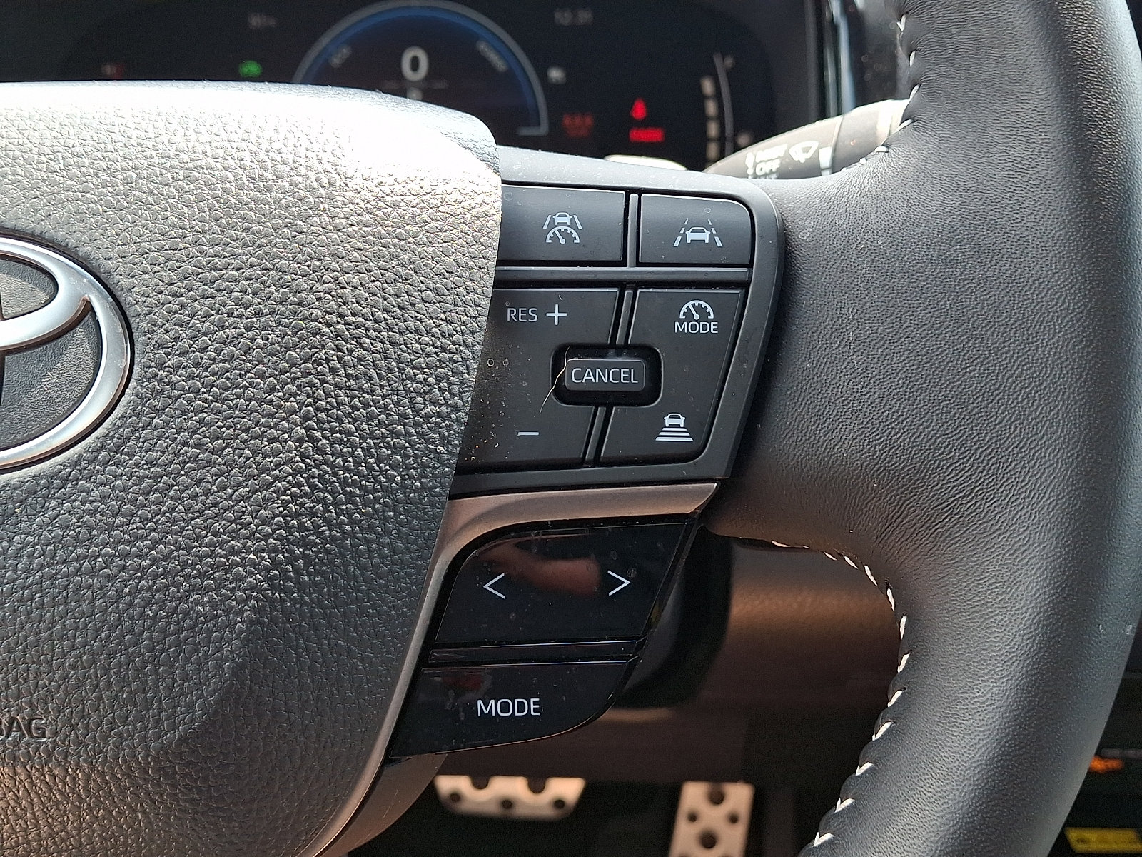Used 2026 Toyota Camry SE FWD image 21