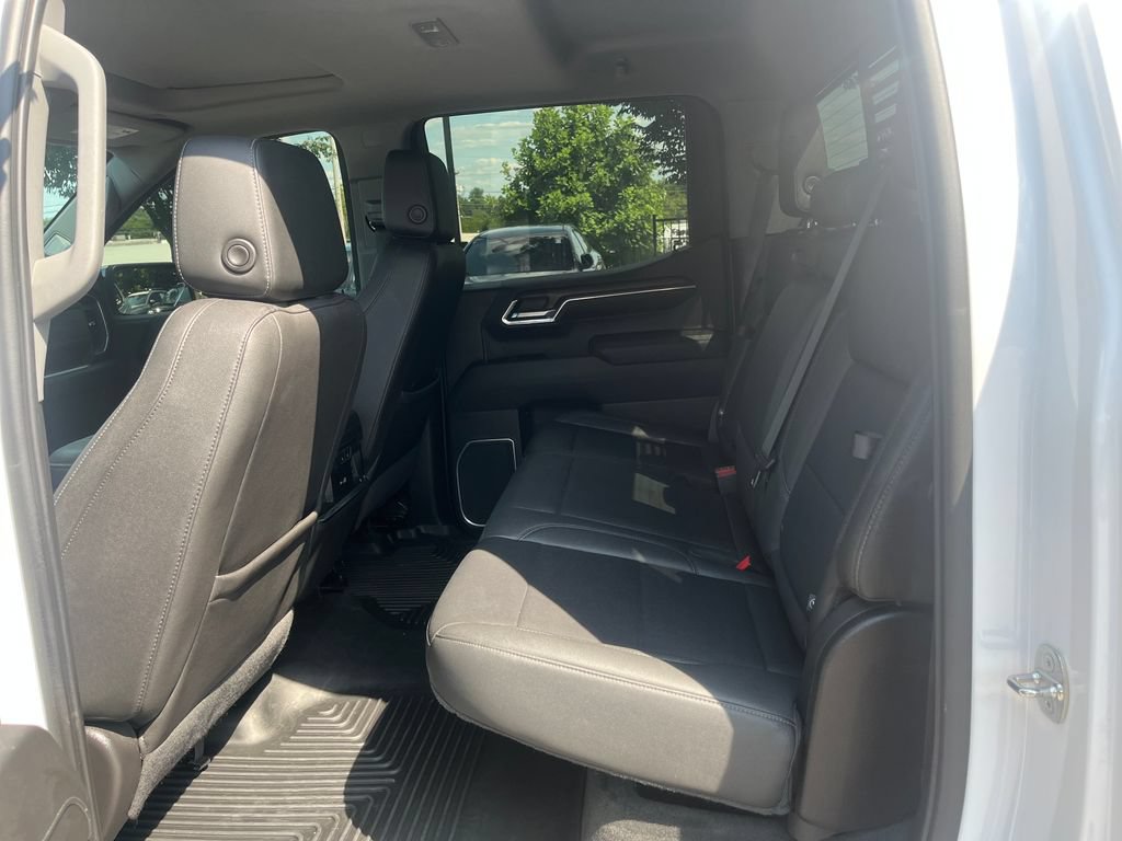 Used 2022 GMC Sierra 1500 SLT AWD/4WD image 25