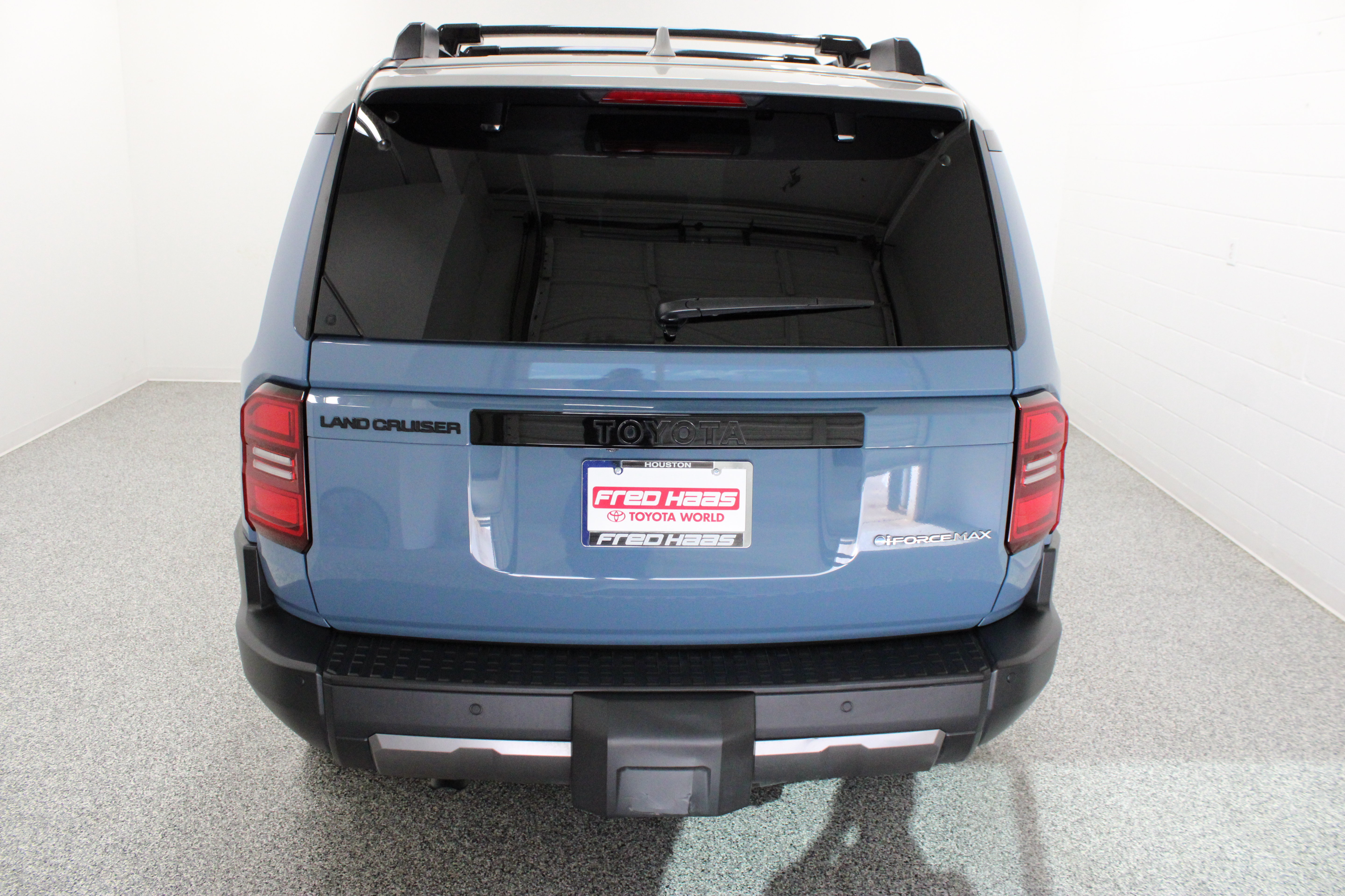 Used 2025 Toyota Land Cruiser w/ Premium Package AWD/4WD image 8