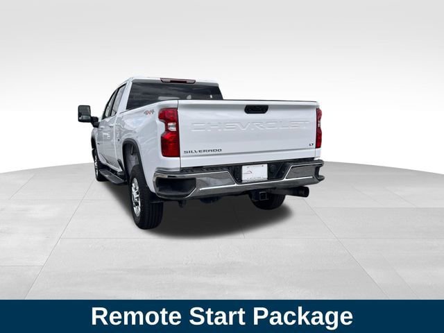 Used 2025 Chevrolet Silverado 2500 LT w/ Convenience Package AWD/4WD image 3