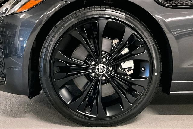 New 2024 Jaguar XF R-Dynamic SE AWD/4WD image 10