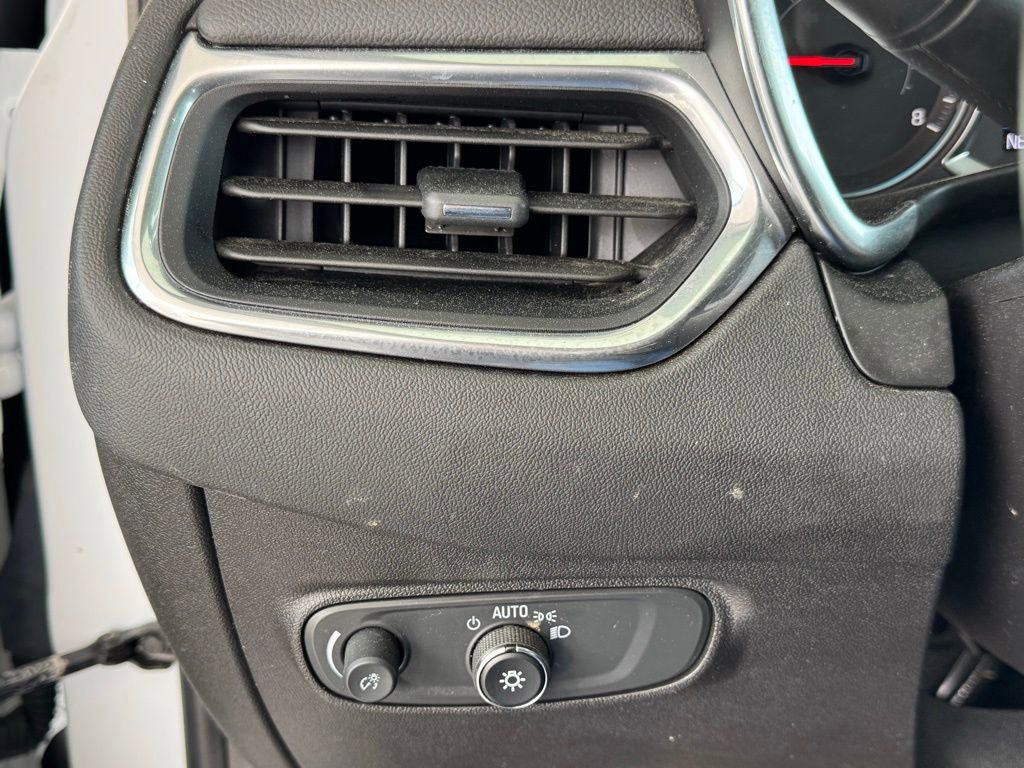 Used 2024 Chevrolet Equinox LT image 36