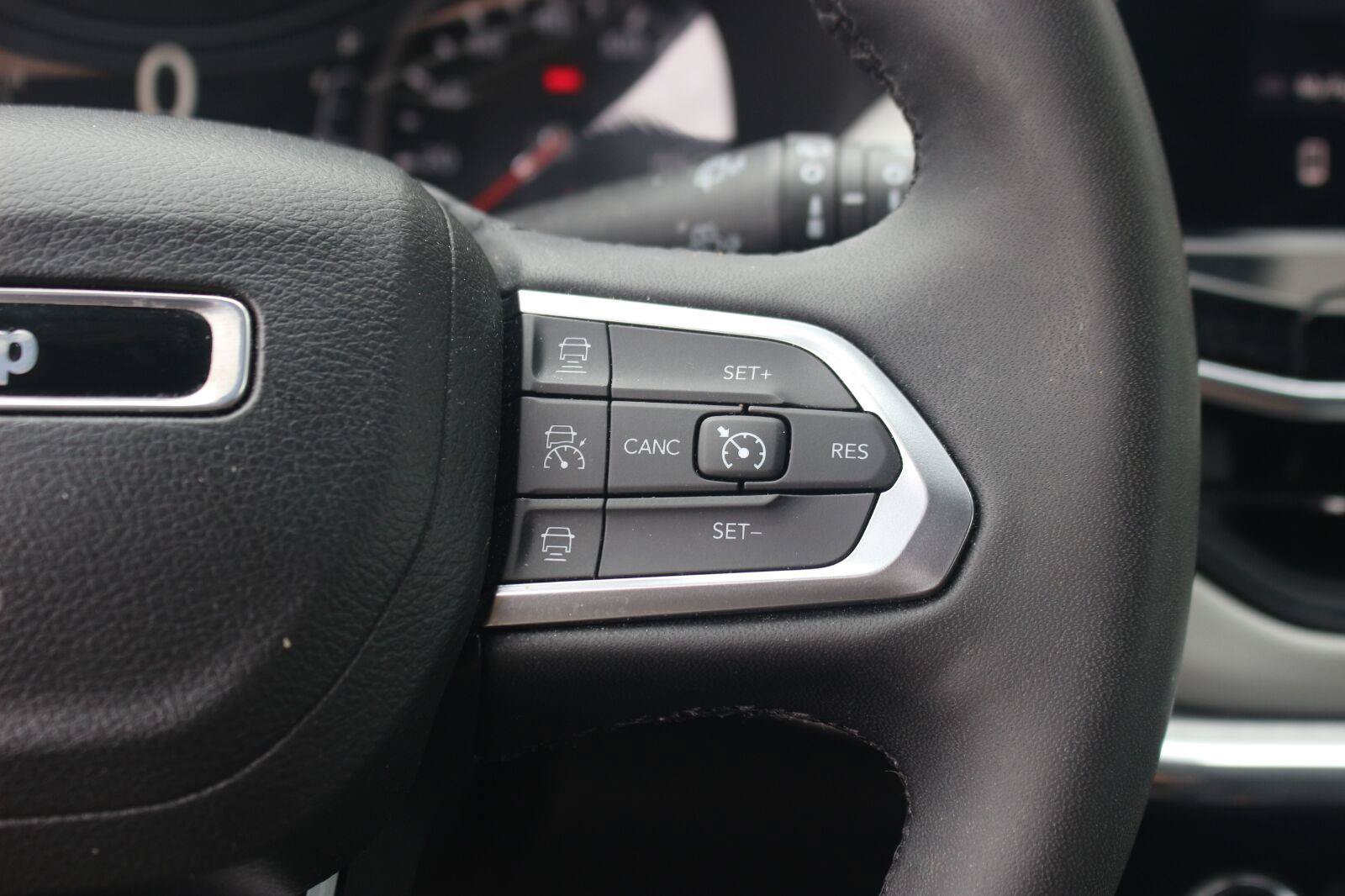 Used 2023 Jeep Compass Limited AWD/4WD image 18