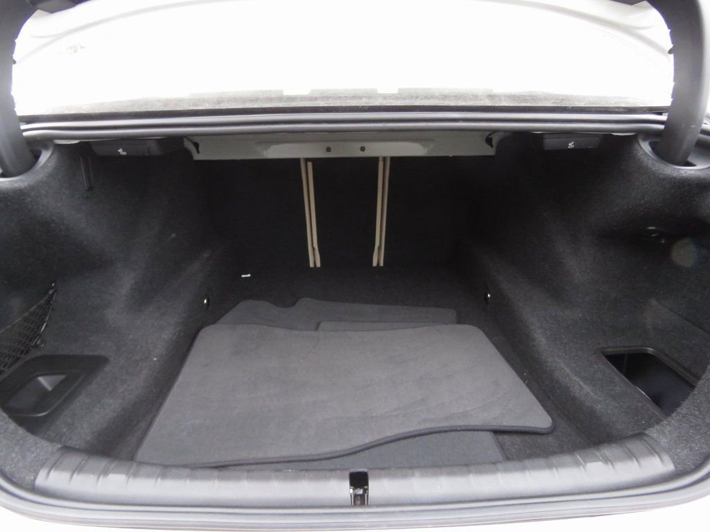 Used 2020 BMW 530i xDrive w/ Convenience Package image 16