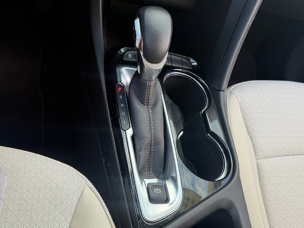 Used 2023 Buick Encore GX Preferred FWD image 25