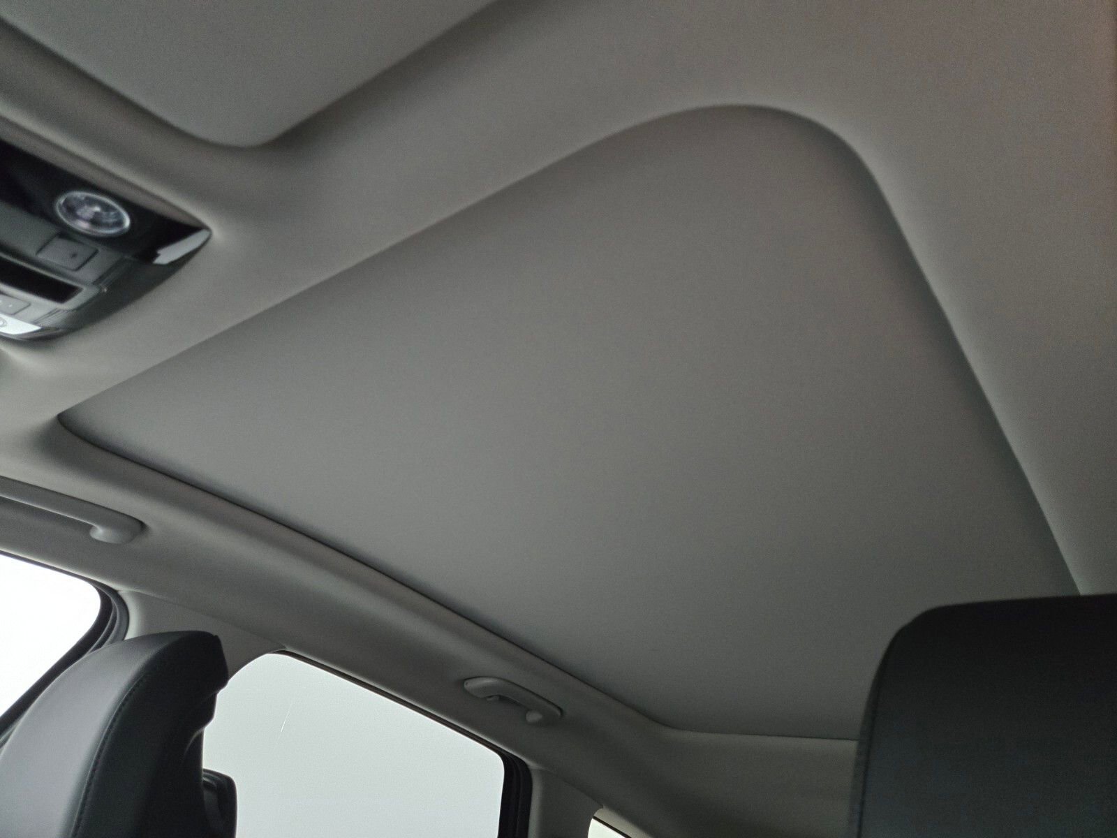 Used 2025 Kia Sportage EX w/ EX Premium Package image 12