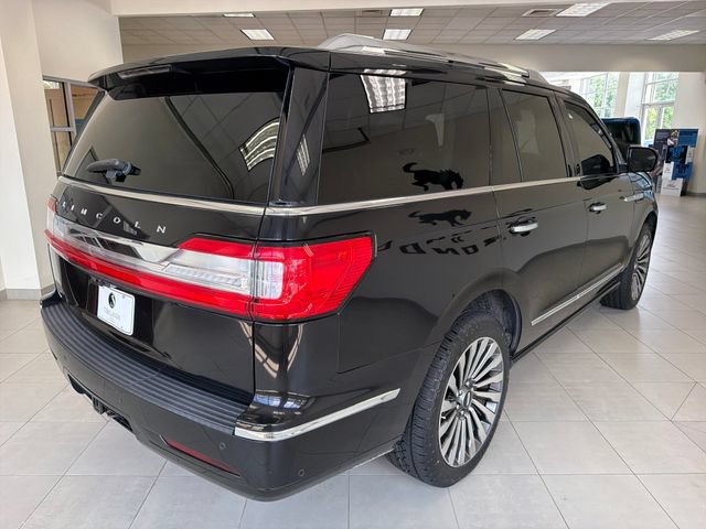 Used 2019 Lincoln Navigator Reserve AWD/4WD image 7