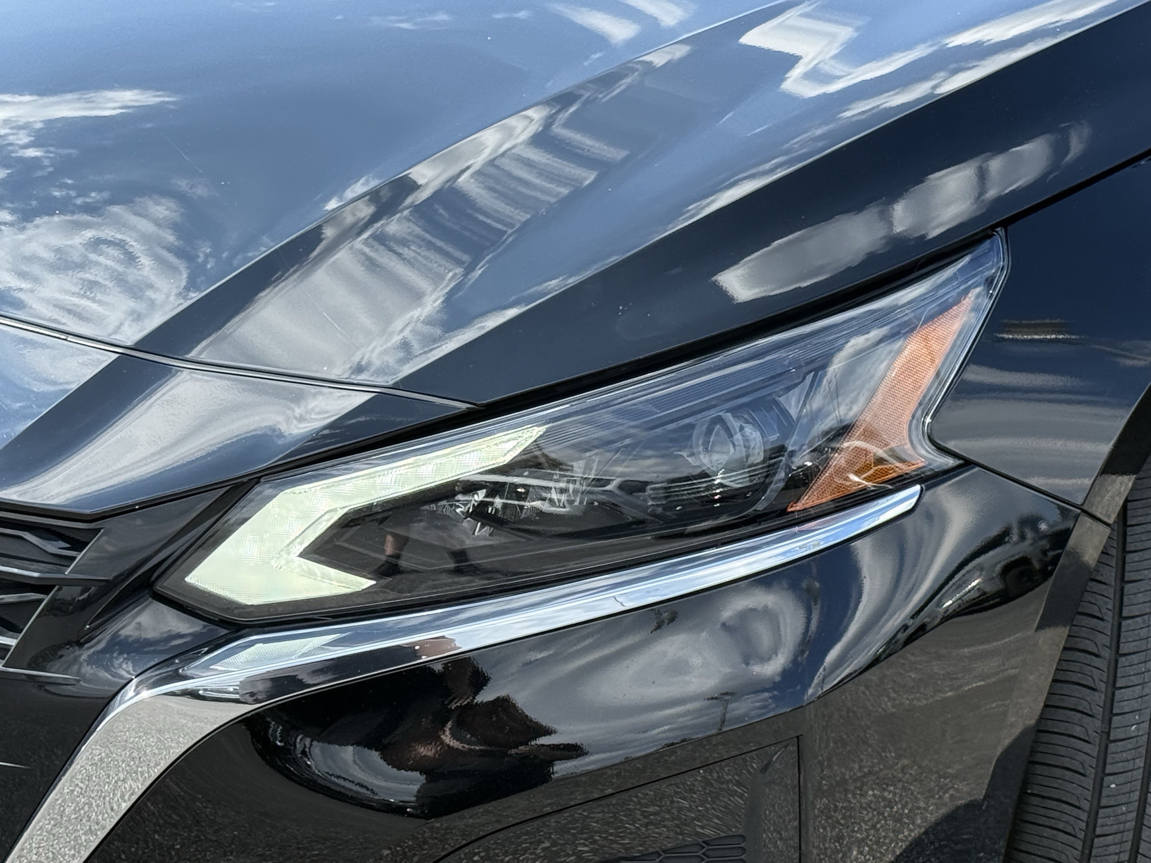 Used 2024 Nissan Altima 2.5 SL AWD/4WD image 6