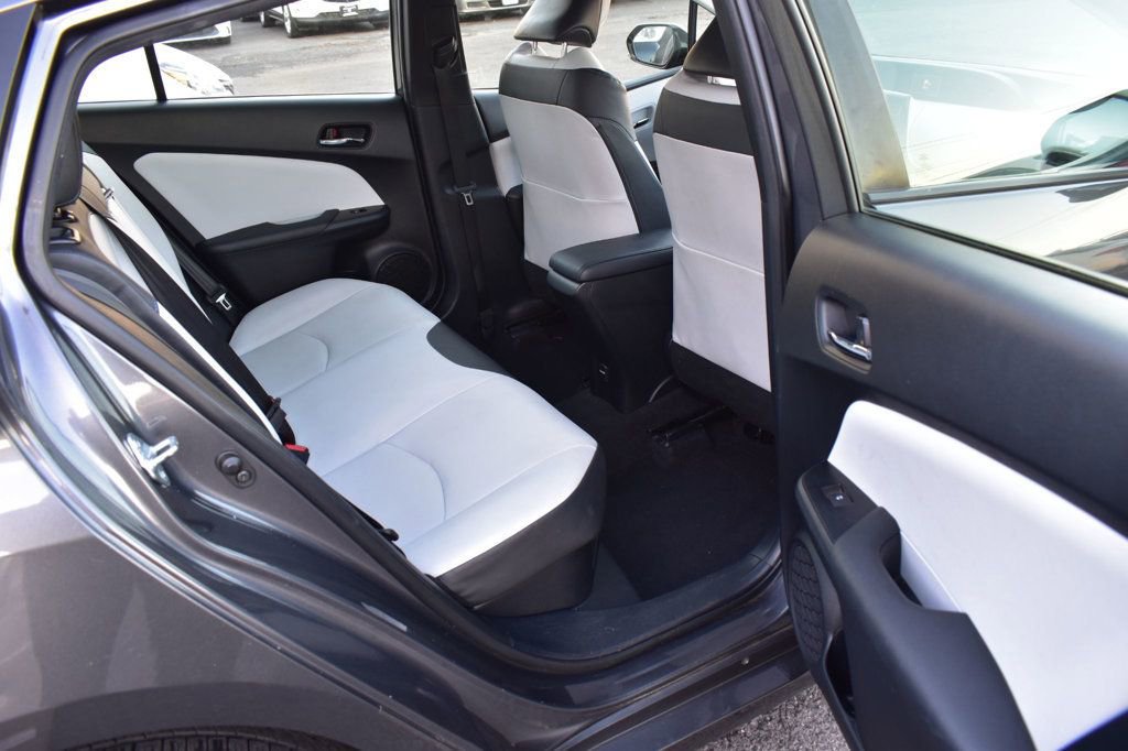 Used 2016 Toyota Prius Three Touring FWD image 26