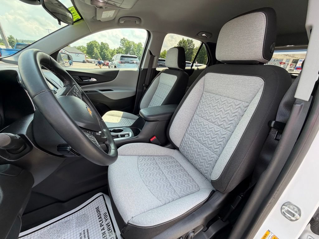 Used 2023 Chevrolet Equinox LT AWD/4WD image 9