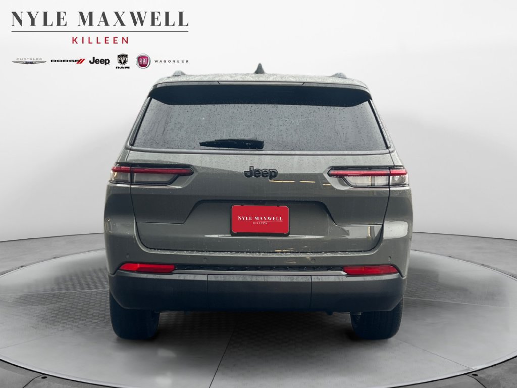 New 2027 Jeep Grand Cherokee L Limited RWD image 15