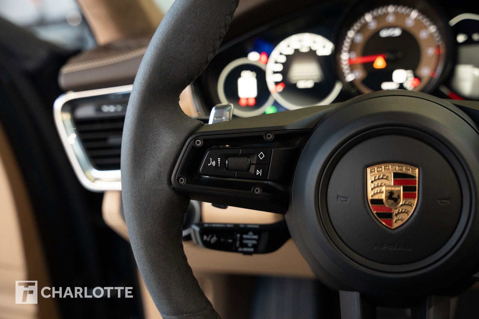 Used 2023 Porsche Panamera GTS image 22