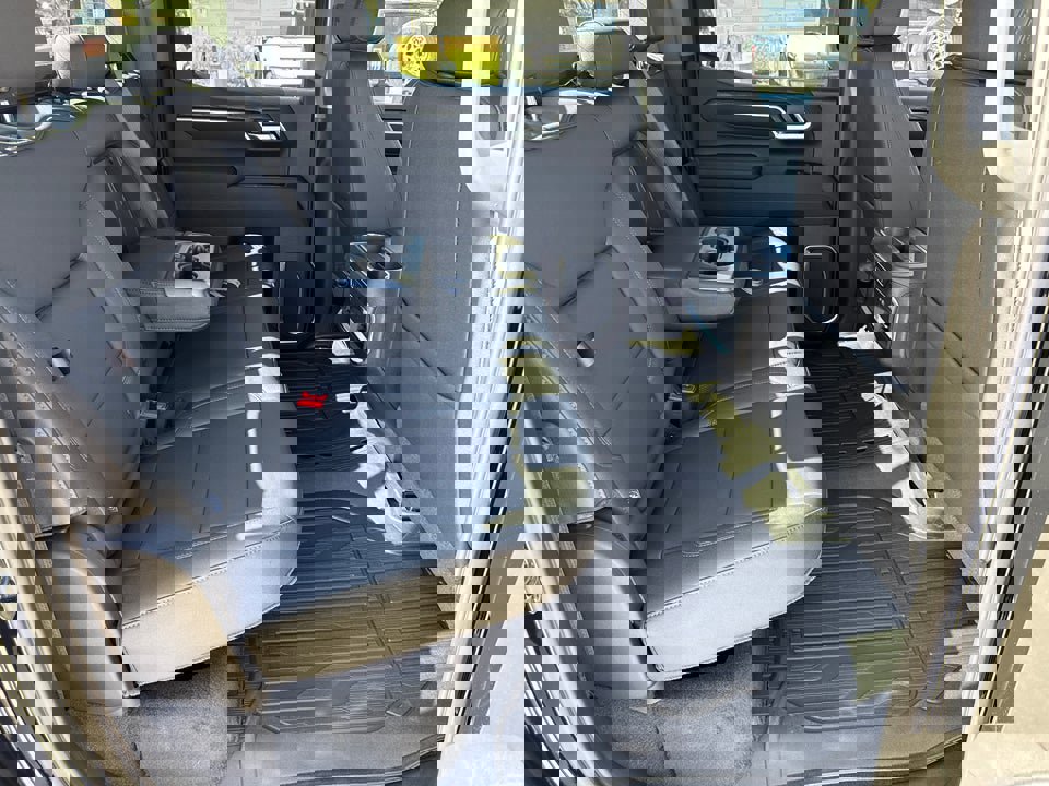 Used 2026 GMC Sierra 1500 SLT w/ SLT Premium Plus Package image 18