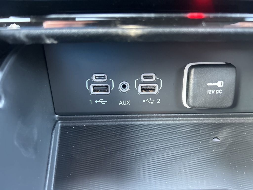 New 2025 Jeep Grand Cherokee Laredo image 31