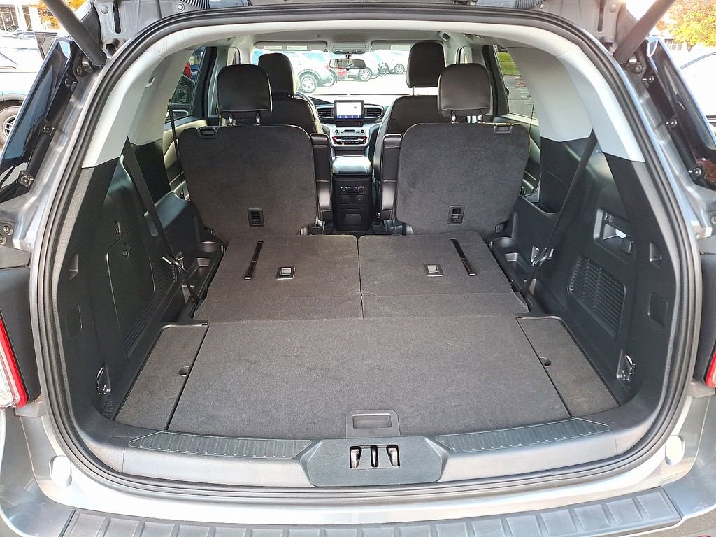 Used 2022 Ford Explorer XLT w/ Equipment Group 202A image 29