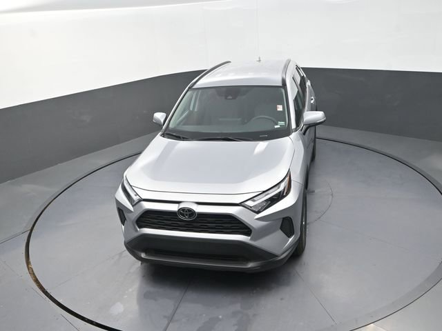 Used 2025 Toyota RAV4 XLE image 20