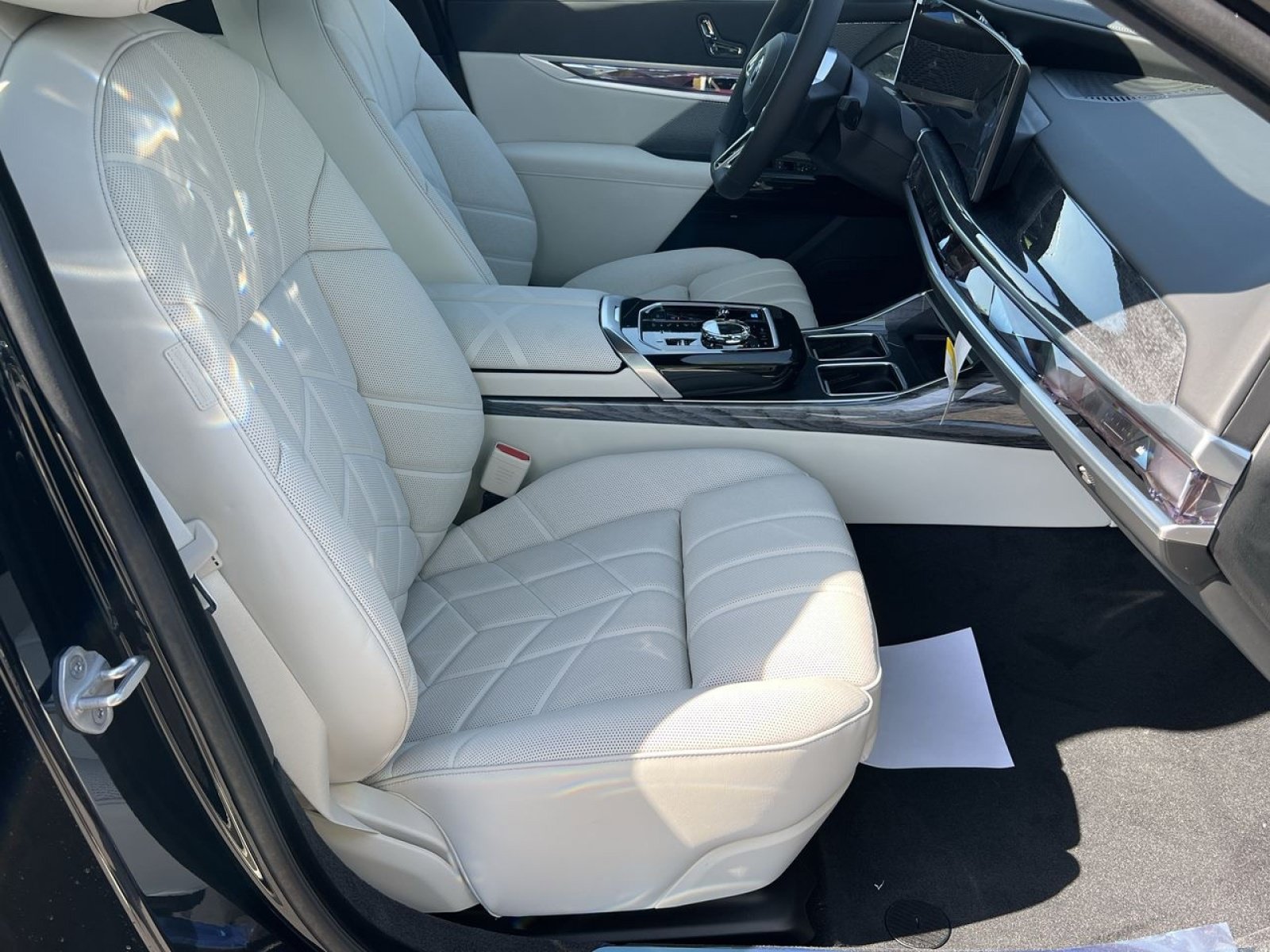 New 2025 BMW i7 eDrive50 w/ Executive Package RWD image 67