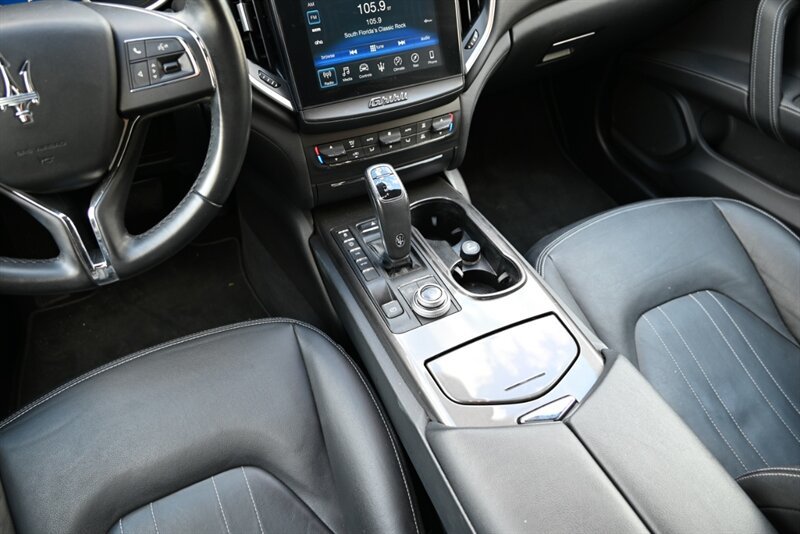 Used 2019 Maserati Ghibli S Q4 AWD/4WD image 33