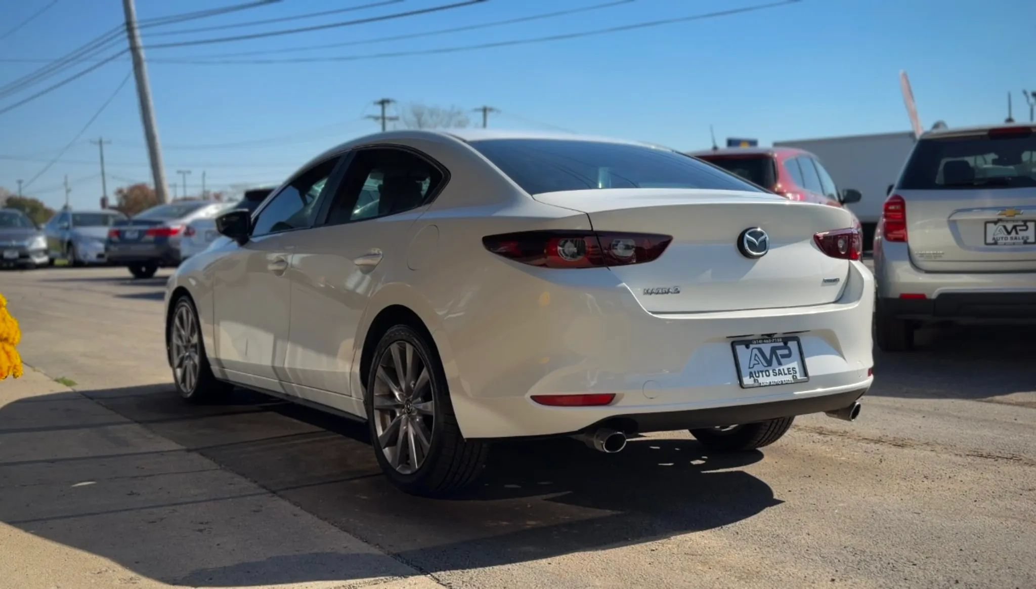 Used 2023 MAZDA MAZDA3 s FWD image 4