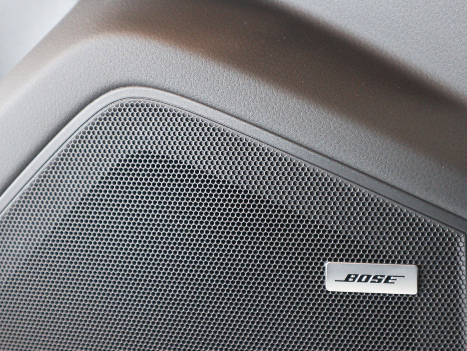 New 2026 Porsche Cayenne image 24