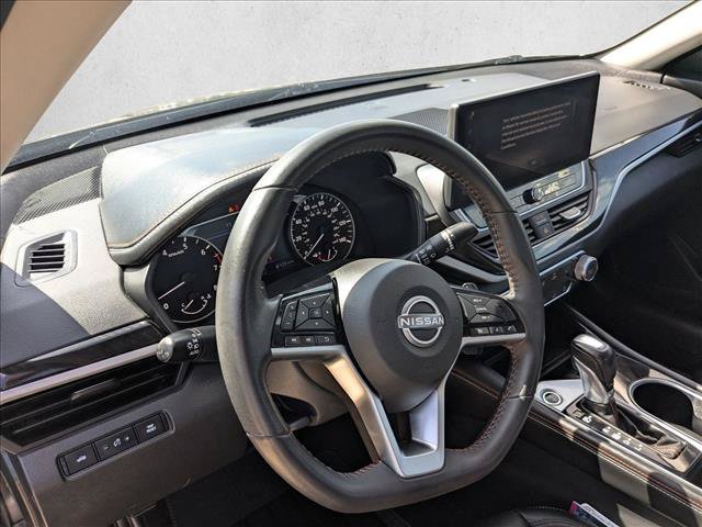 Used 2024 Nissan Altima 2.5 SR w/ SR Premium Package FWD image 10
